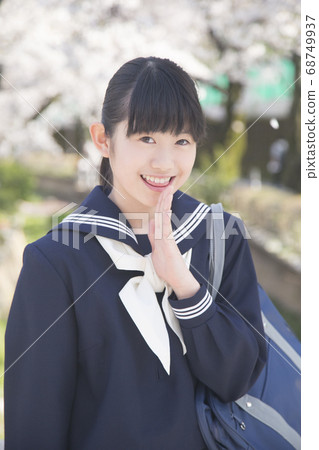 女初中生 68749937