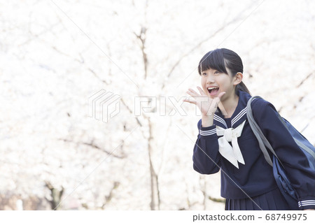 Shouting female junior high school student Shouting female junior high school student 68749975