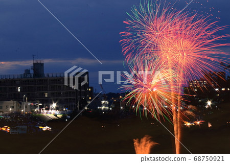 染夏夜空 68750921