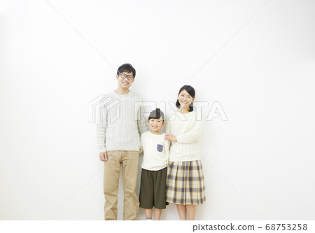 Family with a smile Family with a smile 68753258