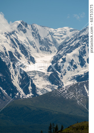 Glacier in the North Chuysky ridge, Altai Mountains 68753575