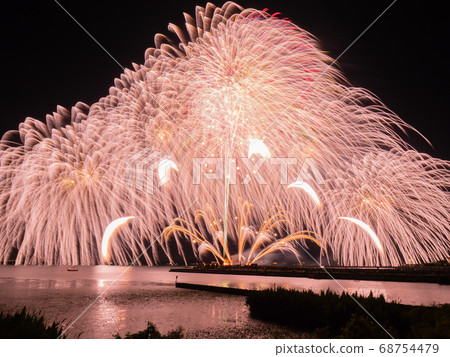 August Shiga Nagahama Lake Kita Biwa Fireworks Festival August Shiga Nagahama Lake Kita Biwa Fireworks Festival 68754479