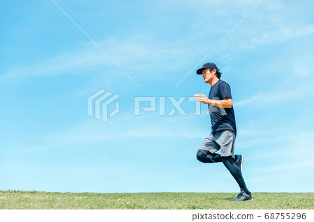 男人跑步 68755296