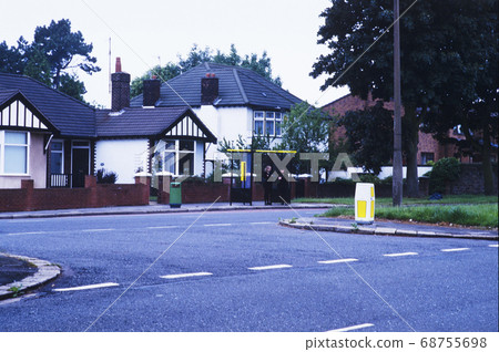 門洛夫大街 68755698