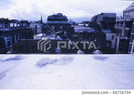 Rooftop concert 68756794