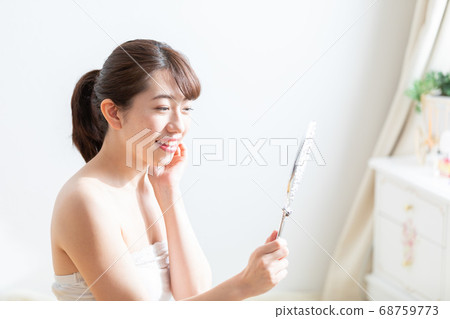 美女形象 68759773