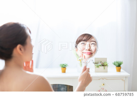 Beauty image 68759785