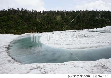 Spring Hachimantai Kagaminuma's Dragon Eye 68762510