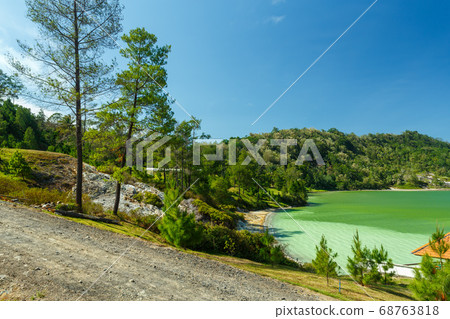 sulfurous lake - danau linow, indonesia sulfurous lake - danau linow, indonesia 68763818