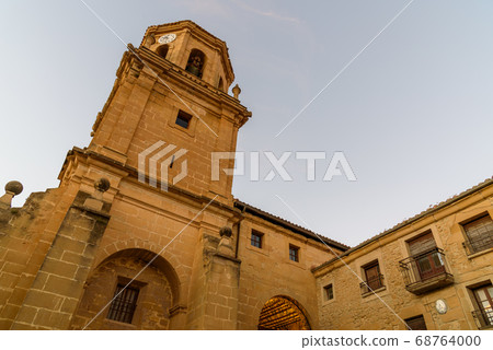 Medieval church in Sajazarra, La Rioja, Spain Medieval church in Sajazarra, La Rioja, Spain 68764000