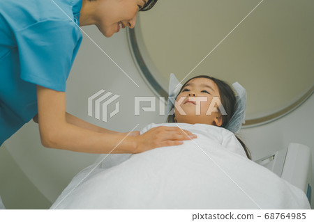 person, younger, girl 68764985