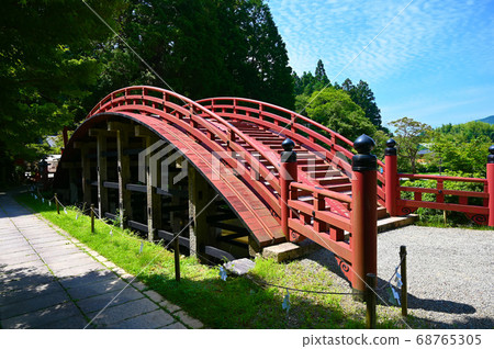 Nyutsubi Shrine, Wahashi Taikobashi, World Heritage Site 68765305