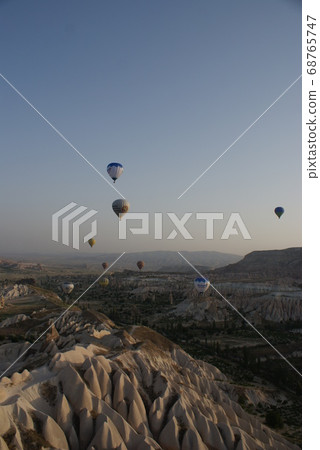Scenery with hot air balloon 68765747