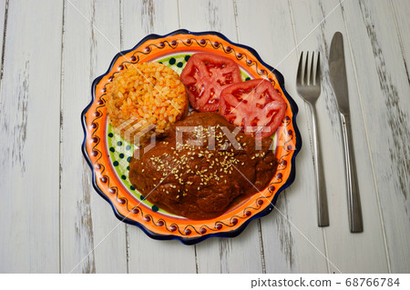墨西哥食物痣Pobrano(白色背景) 墨西哥食物痣Pobrano(白色背景) 68766784