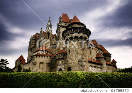 Burg Kreuzenstein Castle 68769273