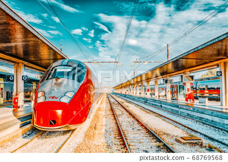 VENICE, ITALY - MAY 13, 2017 68769568