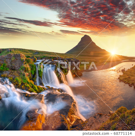 Beautiful landscape with sunrise on 68771114