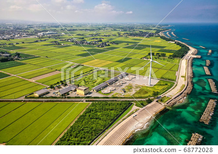富山縣飯山町海岸夏季風力發電設施 68772028