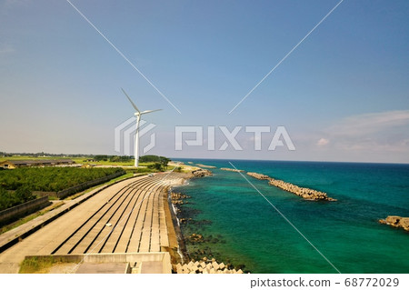 Summer wind power generation facility, coast of Irizen Town, Toyama Prefecture Summer wind power generation facility, coast of Irizen Town, Toyama Prefecture 68772029