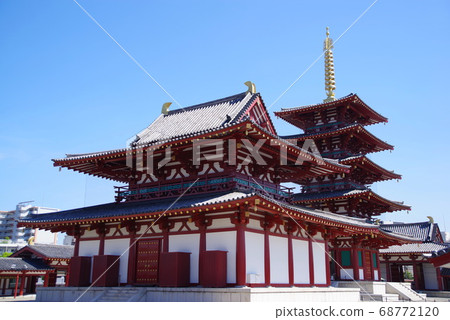 First Buddhist temple in Buddhism in Japan Shitennoji Temple built by Prince Shotoku First Buddhist temple in Buddhism in Japan Shitennoji Temple built by Prince Shotoku 68772120