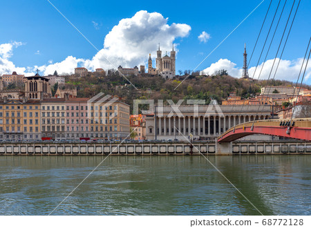 Lyon. Basilica Notre Dame. Lyon. Basilica Notre Dame. 68772128