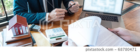 Sale purchase contract to buy a house, Customer Sale purchase contract to buy a house, Customer 68780471