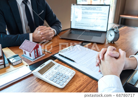 Sale purchase contract to buy a house, Customer Sale purchase contract to buy a house, Customer 68780717