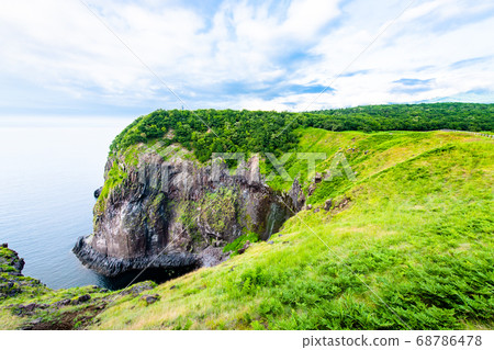 Hokkaido Shiretoko Peninsula Summer Furepe Waterfall 68786478