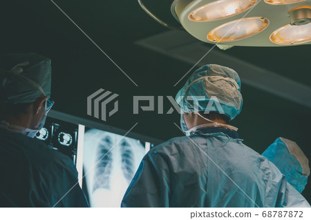 手術 外科的 手術衣 68787872