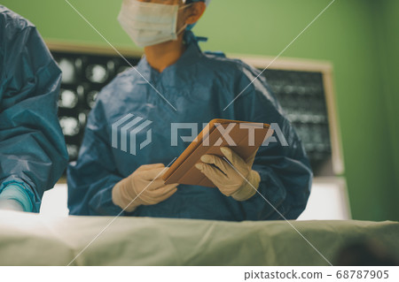 手術 外科的 平板 68787905