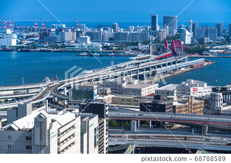 《Hyogo Prefecture》 Looking at Port Island from Sannomiya, the downtown area of Kobe city 68788589