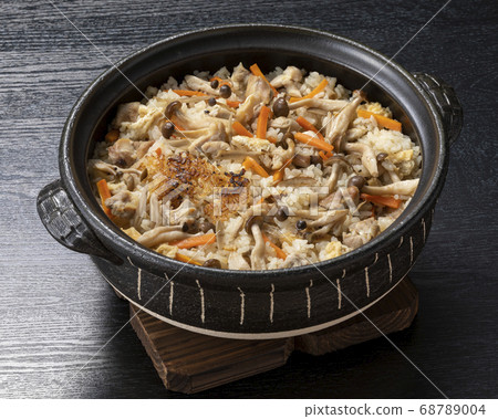 Rice with rice 68789004