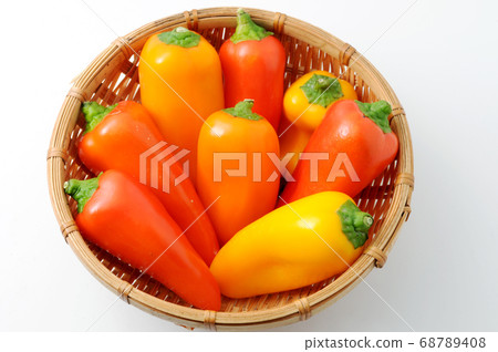 Fruit bell pepper 68789408
