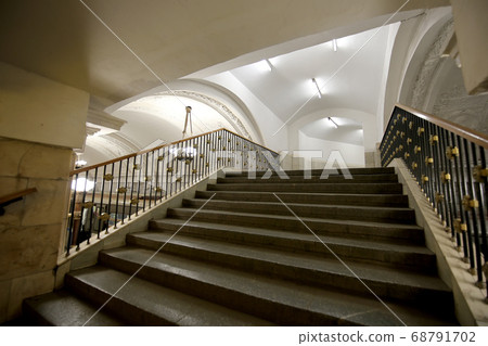 Metro station Oktyabrskaya (Koltsevaya Line) in Moscow, Russia. It was opened on 1 January 1950 Metro station Oktyabrskaya (Koltsevaya Line) in Moscow, Russia. It was opened on 1 January 1950 68791702