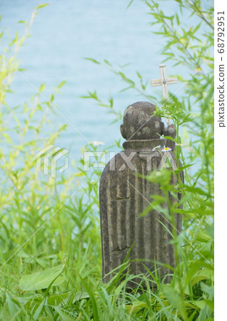 Stone statues standing on a cliff (original castle ruins / Minami-Arima-cho, Minamishimabara-shi, Nagasaki Prefecture) Stone statues standing on a cliff (original castle ruins / Minami-Arima-cho, Minamishimabara-shi, Nagasaki Prefecture) 68792951