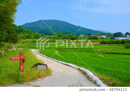 三和山山腰路中田王紀念碑，與萬葉集有關的古道 68794213
