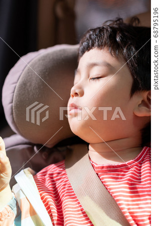 兒童生活方式睡眠養育父母的健康 兒童生活方式睡眠養育父母的健康 68795196