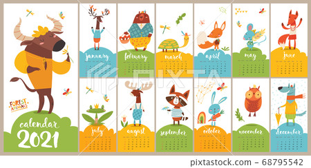 Cartoon vector 2021 calendar with funny forest animals 68795542