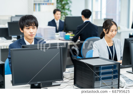 Business businessman team office 68795625