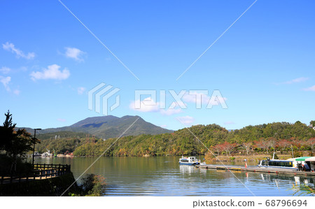 惠庭市和木曾河(岐阜縣)的秋葉景觀 惠庭市和木曾河(岐阜縣)的秋葉景觀 68796694