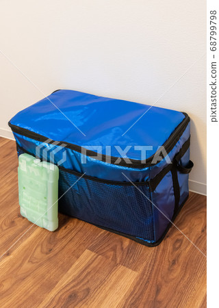 Cooling agent and cooler box Cooling agent and cooler box 68799798