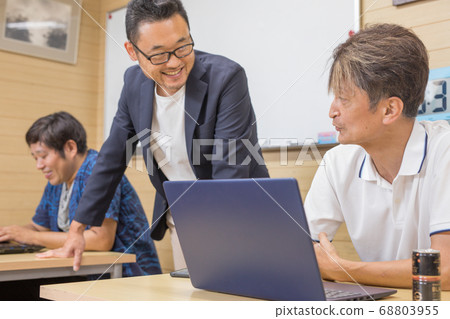 老年人電腦教室 68803955
