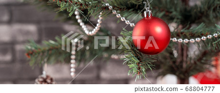 Christmas tree gift Christmas tree gift Christmas tree gift 68804777