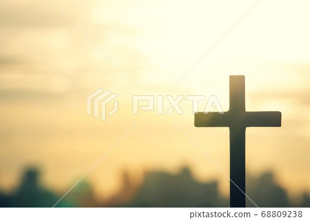 The cross is the faith of God. 68809238