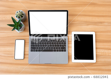 Flatlay of laptop, cellphone and tablet with blank screen 68812041