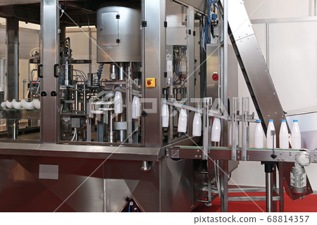 Dairy packaging line 68814357