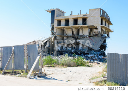 Demolition of an illegally built hotel complex 68816210