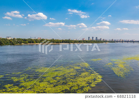 Dnieper river in Kiev Dnieper river in Kiev 68821118