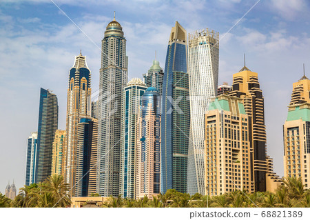 Dubai Marina in a summer day Dubai Marina in a summer day 68821389