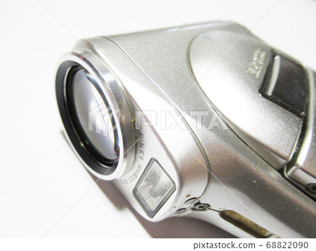 Digital camera 68822090